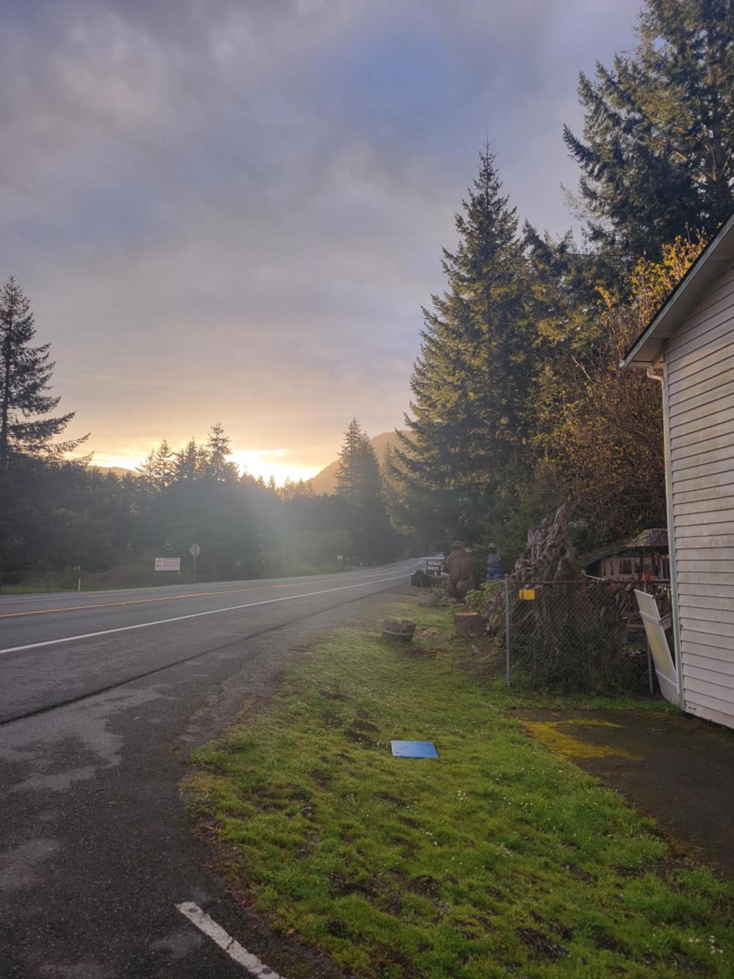 Hiouchi Motel Crescent City Exterior foto